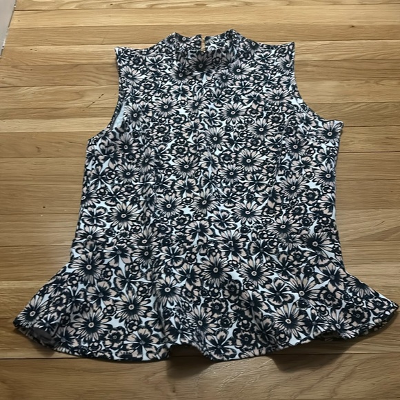 Banana Republic shirt - Picture 1 of 4